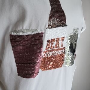 QUEEN OF SPARKLES White Tee Sequin Drink Design South Carolina USC Gamecocks